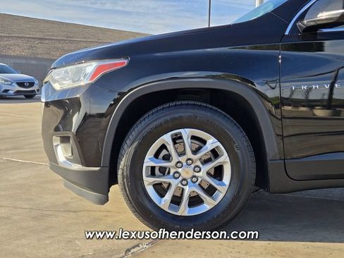 Used 2020 Chevrolet Traverse LT FWD image 9