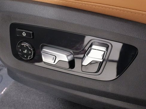 Used 2025 BMW X6 xDrive40i image 43