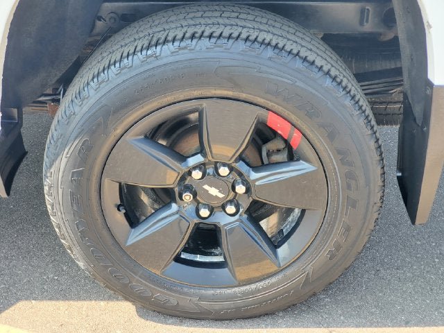 Used 2017 Chevrolet Colorado LT w/ Redline Special Edition AWD/4WD image 29