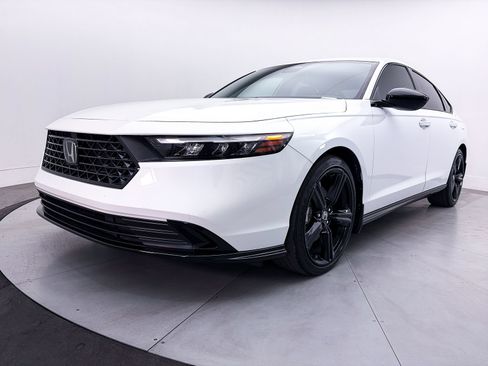 Used 2023 Honda Accord Sport image 13