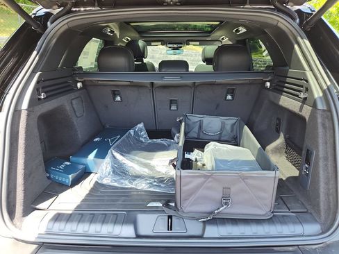 New 2026 Land Rover Range Rover Sport SE AWD/4WD image 13