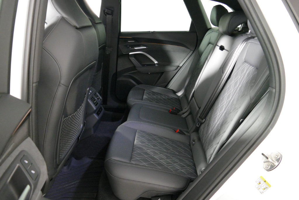 Used 2025 Audi SQ5 Premium Plus w/ Premium Plus Package AWD/4WD image 29