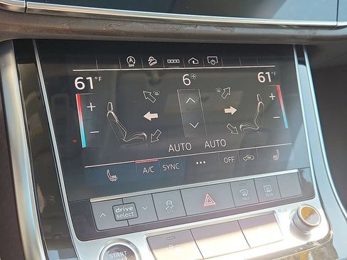 Used 2023 Audi Q8 Premium w/ Convenience Package AWD/4WD image 4