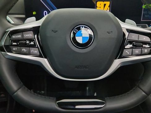 Used 2025 BMW 330i xDrive Sedan AWD/4WD image 41