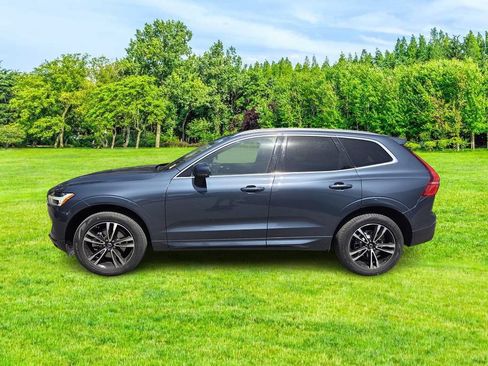 Used 2021 Volvo XC60 T5 Momentum w/ Advanced Package AWD/4WD image 5