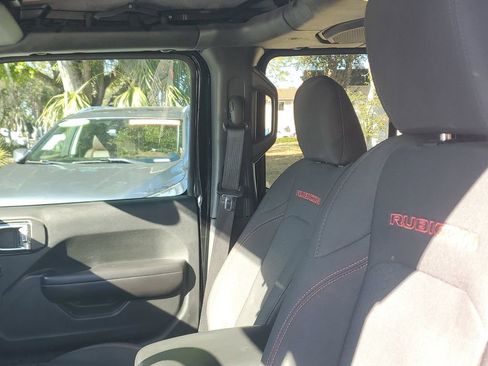 Used 2019 Jeep Wrangler Unlimited Rubicon image 23