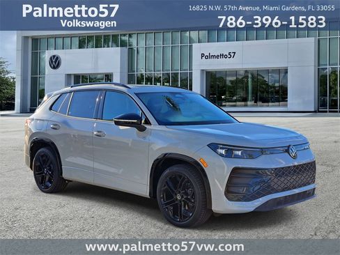 New 2026 Volkswagen Tiguan SE R-Line image 1