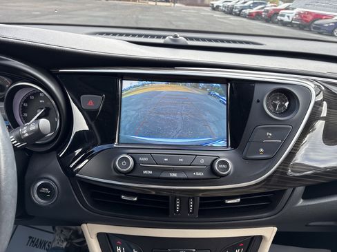 Used 2019 Buick Envision Essence image 25