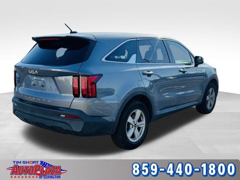 Used 2022 Kia Sorento LX image 5