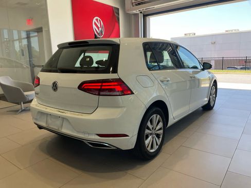 Used 2021 Volkswagen Golf 4-Door FWD image 21