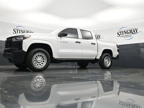 Used 2024 Chevrolet Colorado W/T image 19