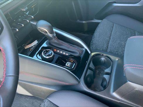 Used 2025 Chevrolet Colorado Z71 image 16