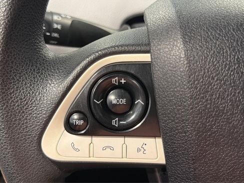 Used 2016 Toyota Prius Two FWD image 23