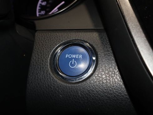 Used 2023 Toyota Camry XSE image 14