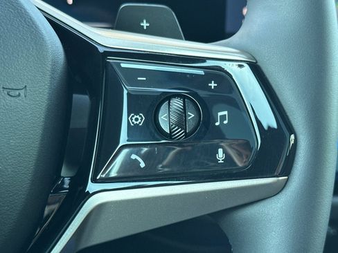 Used 2025 BMW X3 xDrive30i w/ Premium Package image 32