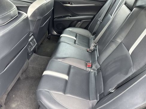 Used 2025 Toyota Camry SE FWD image 14