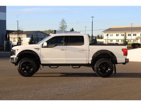 Used 2020 Ford F150 Lariat image 2