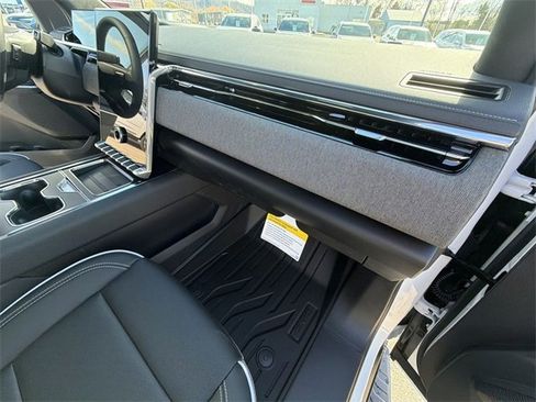 New 2026 GMC Sierra EV Elevation image 57