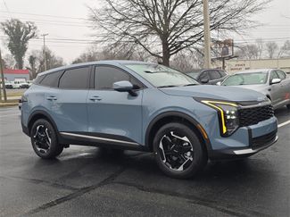 New 2026 Kia Sportage S video 1