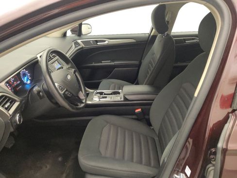 Used 2018 Ford Fusion SE FWD image 17