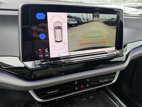 New 2026 Volkswagen Atlas Cross Sport SEL R-Line image 19