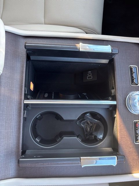 New 2027 Lincoln Navigator Premiere AWD/4WD image 25