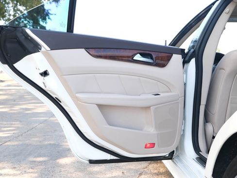 Used 2018 Mercedes-Benz CLS 550 image 16