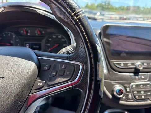 Used 2020 Chevrolet Malibu LT image 24