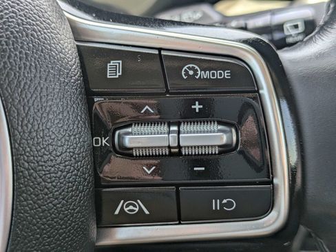 Certified 2023 Kia Sorento S w/ Panoramic Sunroof Package AWD/4WD image 33