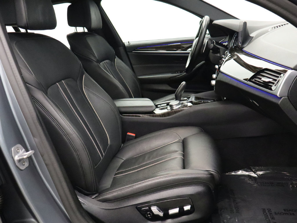 Used 2019 BMW 530e xDrive w/ Convenience Package AWD/4WD image 18