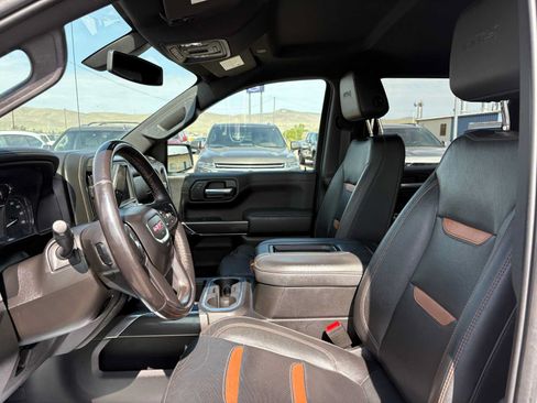 Used 2021 GMC Sierra 1500 AT4 w/ AT4 Preferred Package AWD/4WD image 13