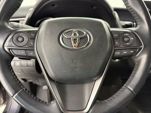 Used 2023 Toyota Camry SE w/ Convenience Package image 9