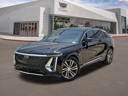 Certified 2024 Cadillac Lyriq Luxury RWD image 1