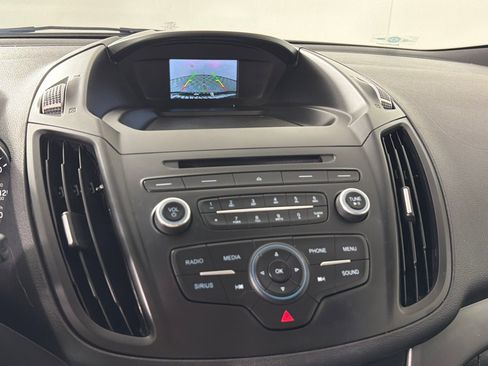 Used 2018 Ford Escape SE image 16
