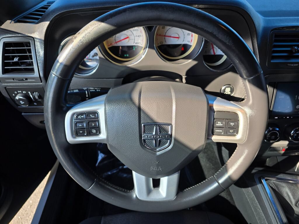 Used 2014 Dodge Challenger R/T RWD image 24
