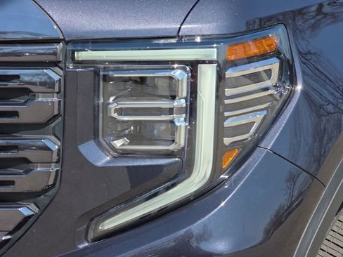 Used 2022 GMC Sierra 1500 Denali Ultimate AWD/4WD image 33