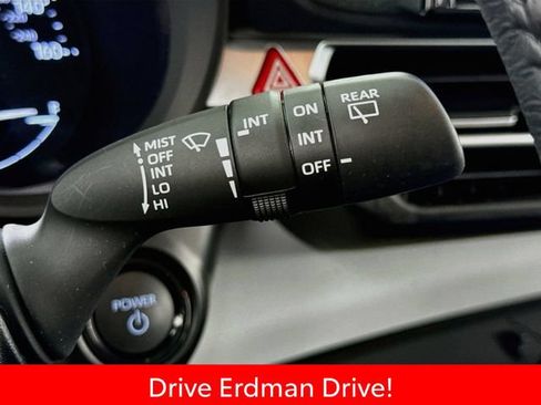 Certified 2025 Toyota Sienna XLE FWD image 16