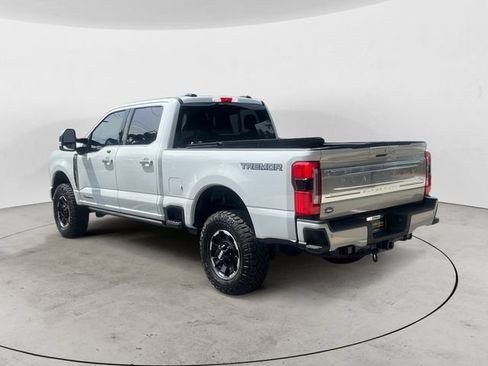 Used 2025 Ford F350 Platinum w/ Platinum Plus Package AWD/4WD image 3