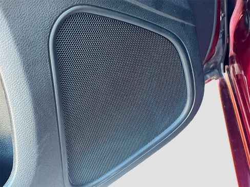 Used 2023 Chrysler 300 Touring w/ Safetytec Plus Group image 18