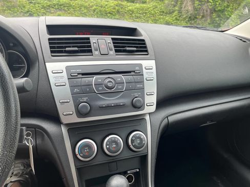 Used 2011 MAZDA MAZDA6 i Sport FWD image 19