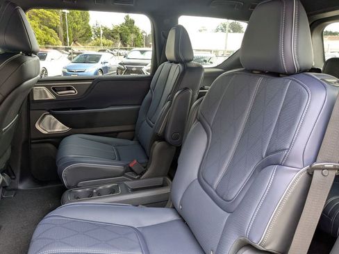 New 2026 INFINITI QX80 4WD w/ Sport Exterior Package image 25