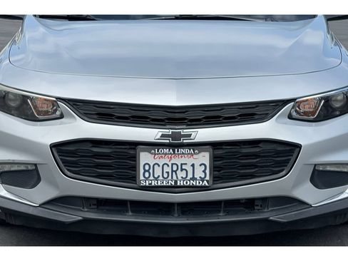 Used 2018 Chevrolet Malibu LT w/ Redline Edition FWD image 13