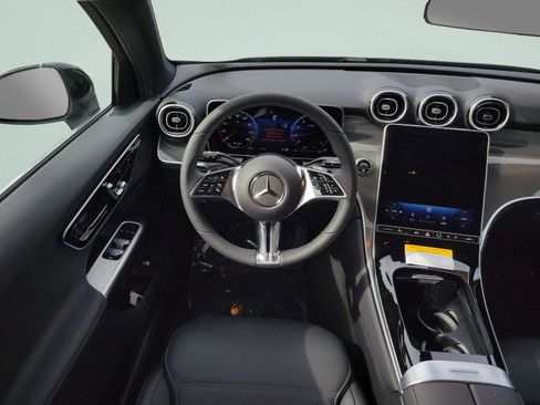 Certified 2026 Mercedes-Benz GLC 300 image 11