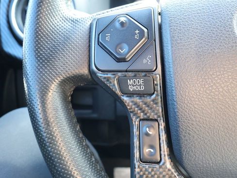 Used 2016 Toyota Tacoma TRD Sport w/ Towing Package AWD/4WD image 16