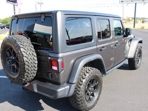 Used 2025 Jeep Wrangler Unlimited Sport AWD/4WD image 8