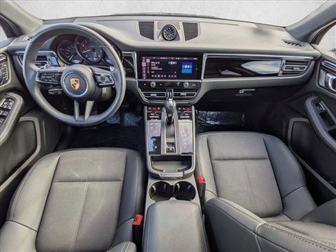 Used 2025 Porsche Macan Turbo image 21
