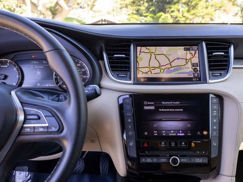 Used 2020 INFINITI QX50 Luxe w/ Navigation Package image 23