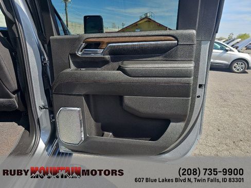 Used 2024 Chevrolet Silverado 3500 High Country w/ High Country Premium Package image 34