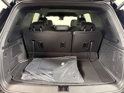 New 2026 Chevrolet Traverse LT w/ Driver Confidence Package image 11