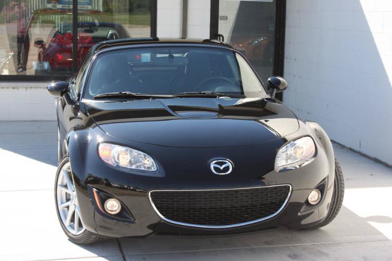 Used 2010 MAZDA MX-5 Miata Touring RWD image 3